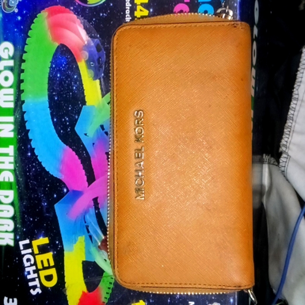 Brown Leather Michael Kors Wallet